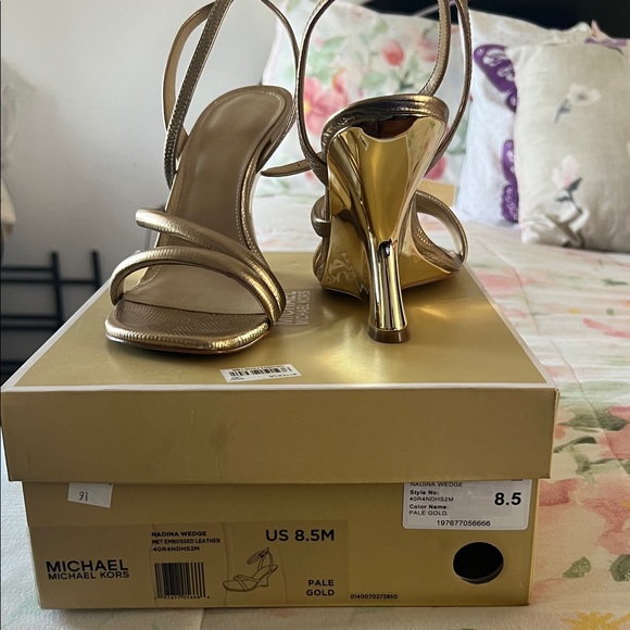 Michael Kors Pale Gold Strappy Heels - Picture 1 of 3